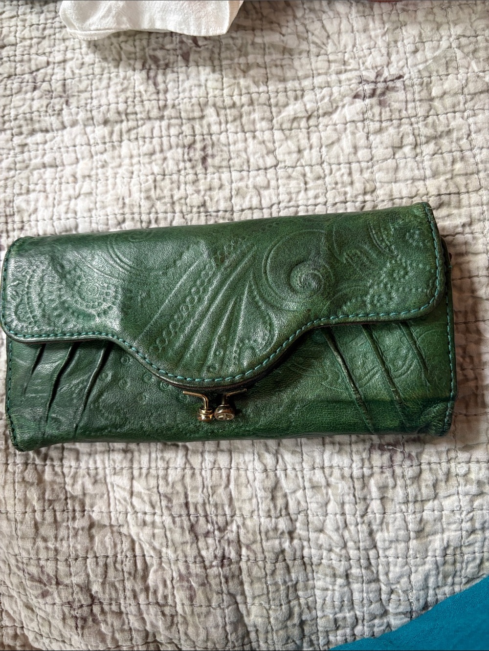 Lucky Brand Green Embossed Leather Clutch Wallet with Kiss-Lock Detail